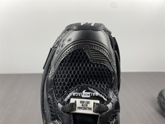 balcia track runner black Ba*len*cia*ga