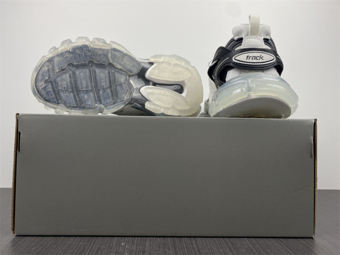 balciatrack clear sole white black 647741 w3bz2 9010