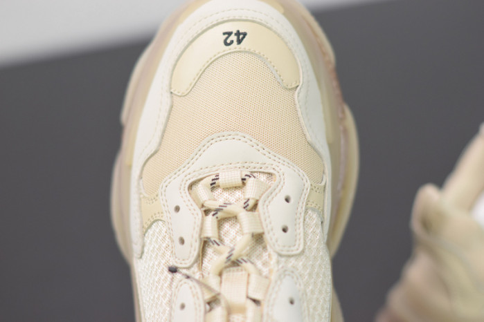 balcia triple s white 541624 w09o1 9005