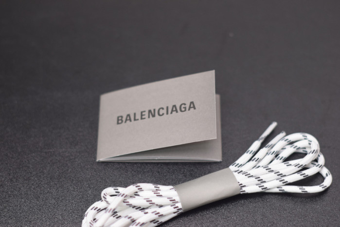 balcia triple s white 541624 w09o1 9005