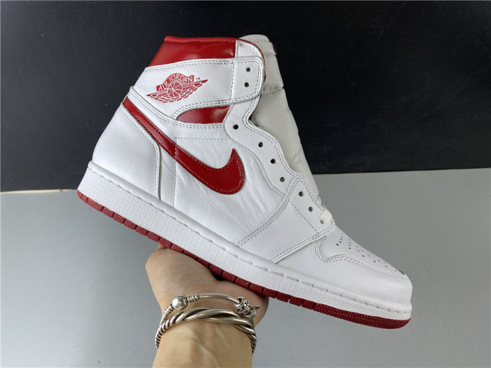 air jordan 1 retro metallic red 555088-103