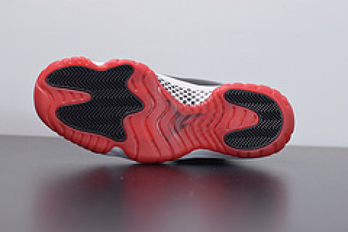 air jordan 11 retro playoffs bred 378037-061