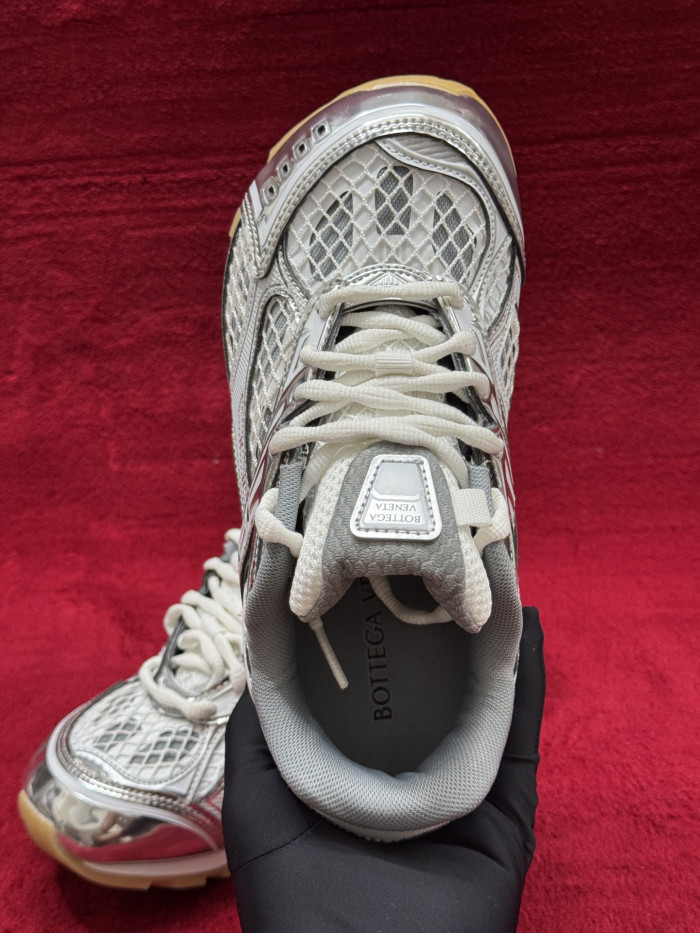 Bottega Veneta Orbit Silver White bv25481