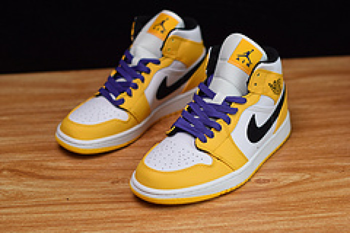 air jordan 1 mid “lakers” 852542-700