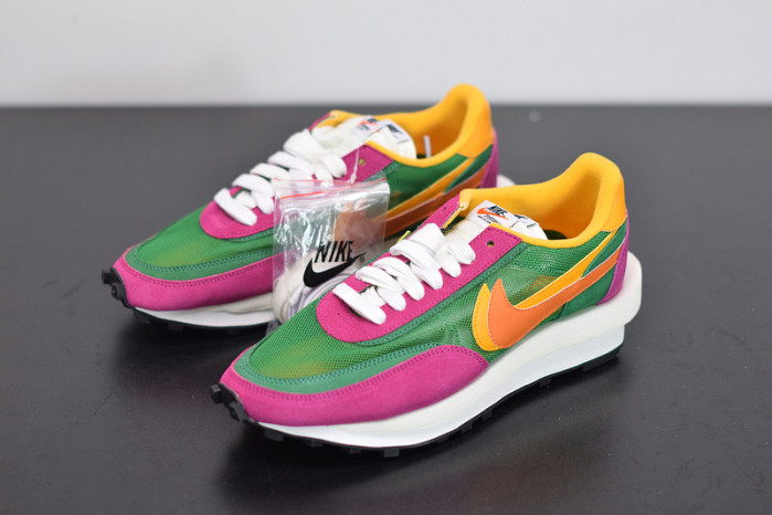 nike ld waffle sacai pine green bv0073-301