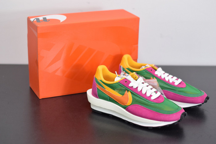 nike ld waffle sacai pine green bv0073-301