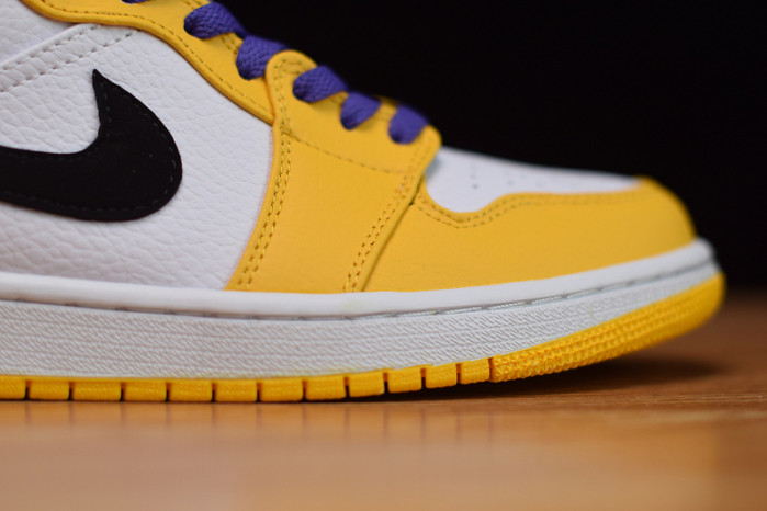 air jordan 1 mid “lakers” 852542-700