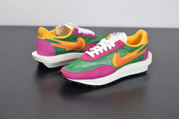 nike ld waffle sacai pine green bv0073-301