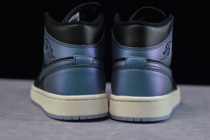 air jordan 1 mid iridescent black bq6472-009