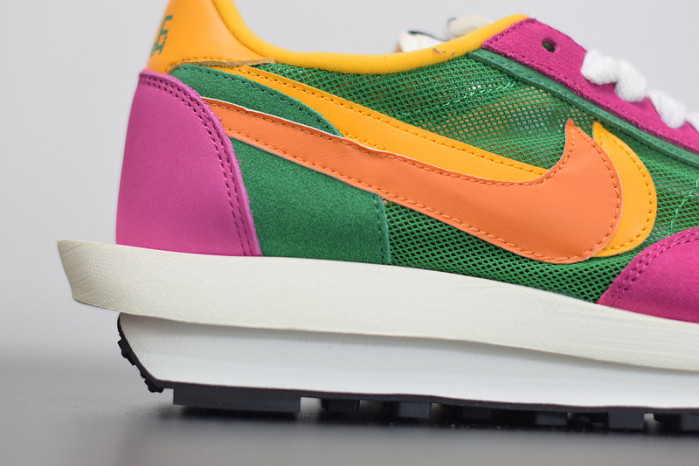 nike ld waffle sacai pine green bv0073-301