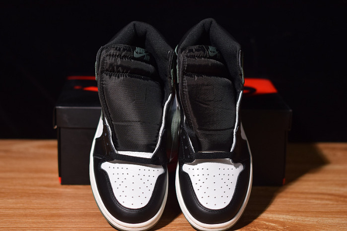 air jordan 1 retro high og “clay green” 555088-135