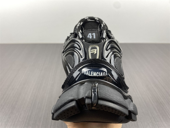 balcia track runner black Ba*len*cia*ga