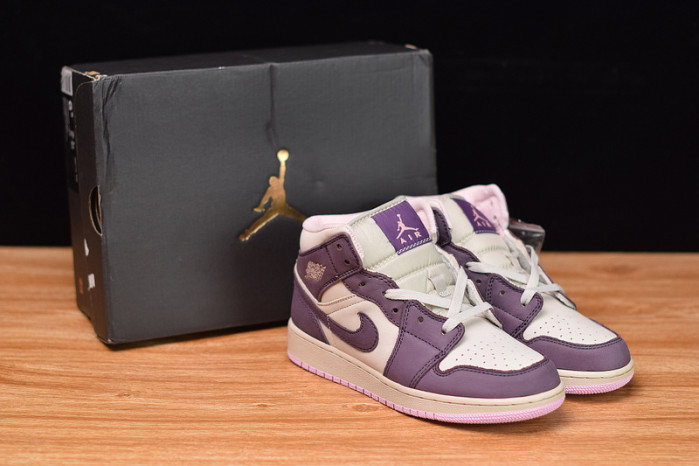 air jordan 1 mid pro purple desert sand 555112-500