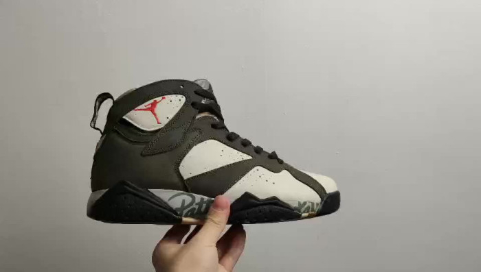 air jordan 7 retro patta icicle at3375-100
