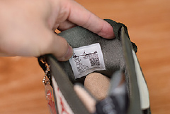 air jordan 7 retro patta icicle at3375-100