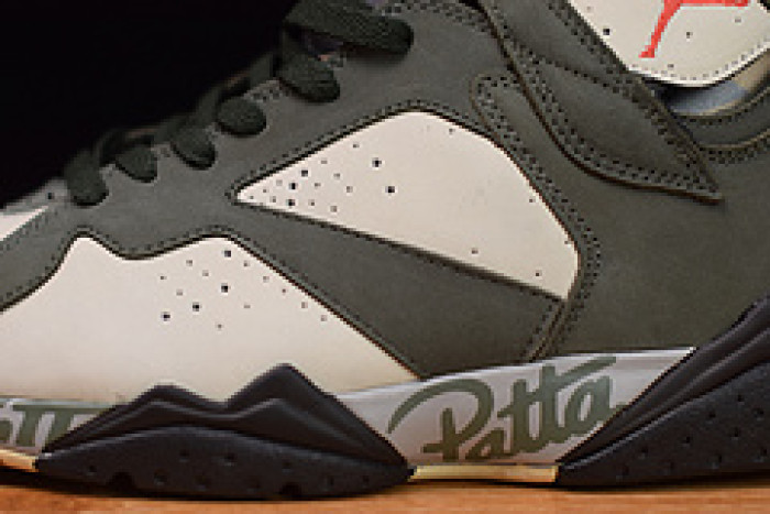 air jordan 7 retro patta icicle at3375-100