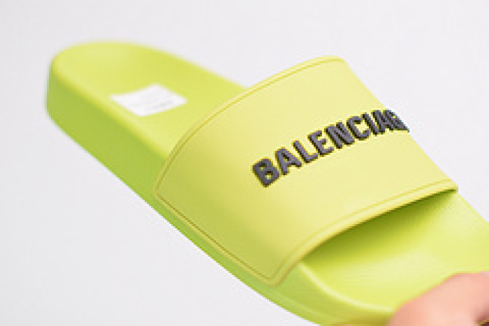 Balenciage Sneaker Green 1867