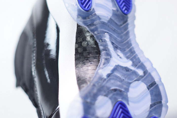 air jordan 11 retro space jam 378037-003