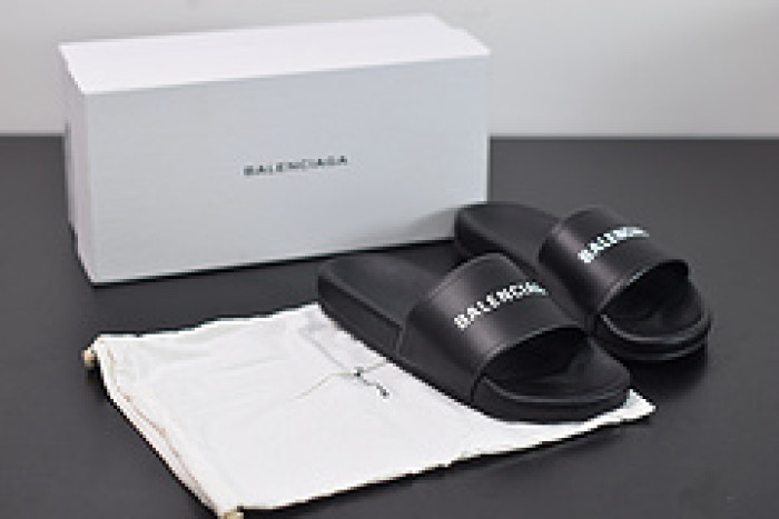 Balenciage Sneaker Black 1990