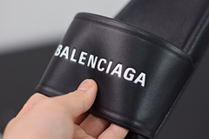 Balenciage Sneaker Black 1990