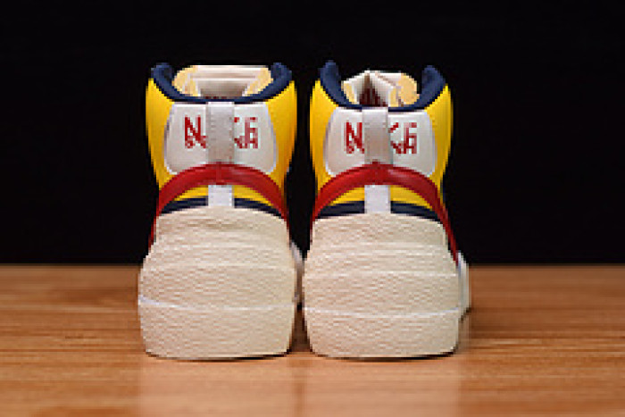 nike blazer mid sacai snow beach bv0072-700