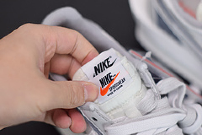 nike ld waffle sacai summit white bv0073-100