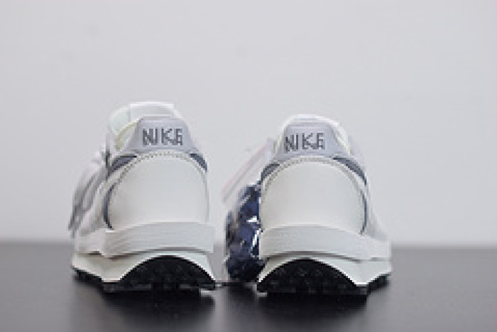 nike ld waffle sacai summit white bv0073-100