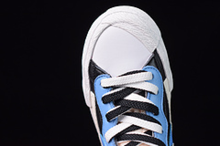 nike blazer mid sacai white black legend blue bv0072-001