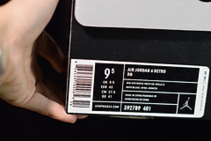 air jordan 6 retro doernbecher 392789-401