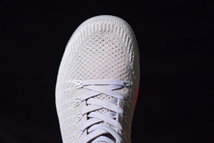 nike air vapormax 2 atmosphere grey crimson pulse 942843-005