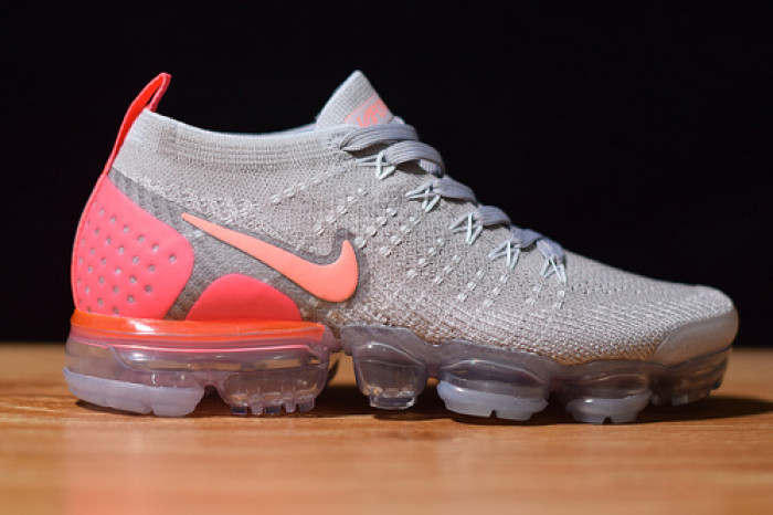 nike air vapormax 2 atmosphere grey crimson pulse 942843-005