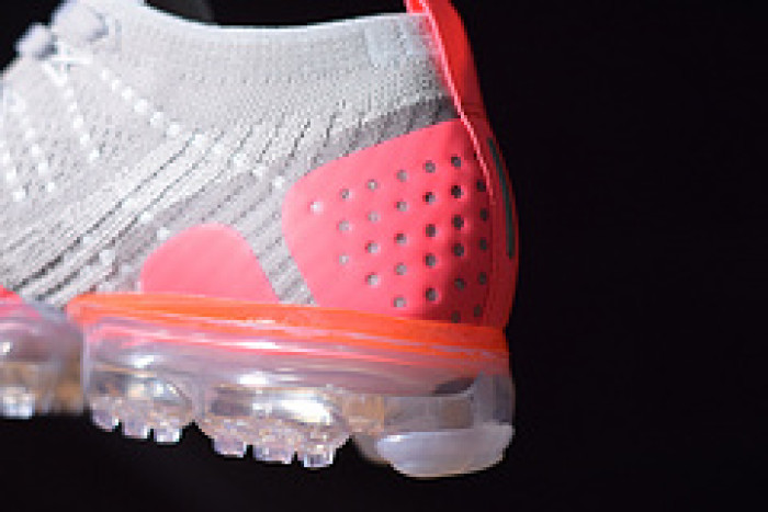 nike air vapormax 2 atmosphere grey crimson pulse 942843-005