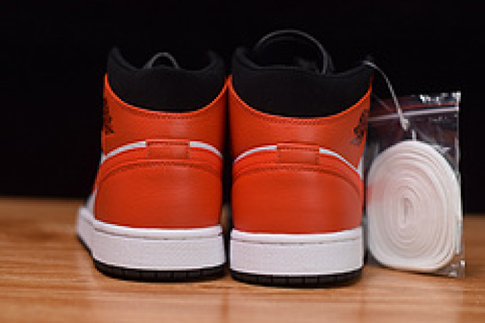 air jordan 1 mid shattered backboard 554724-058