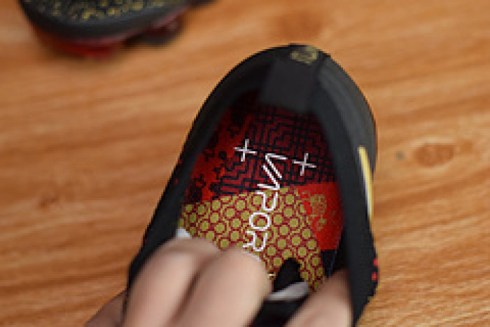 nike air vapormax flyknit 2 chinese new year bq7036-001