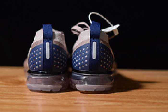 nike air vapormax flyknit 2 diffused taupe 942842-201