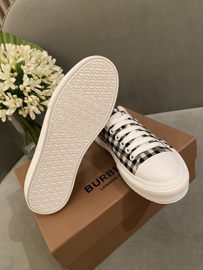 bubry sneakers