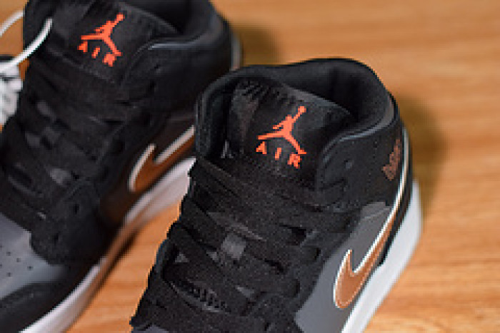 air jordan 1 retro high gs black metallic red bronze 705300-006