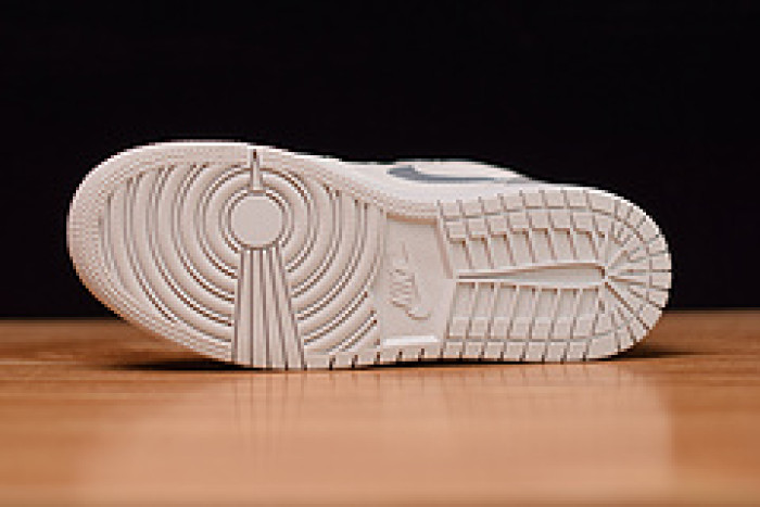 air jordan 1 mid light bone wolf grey 554725-053