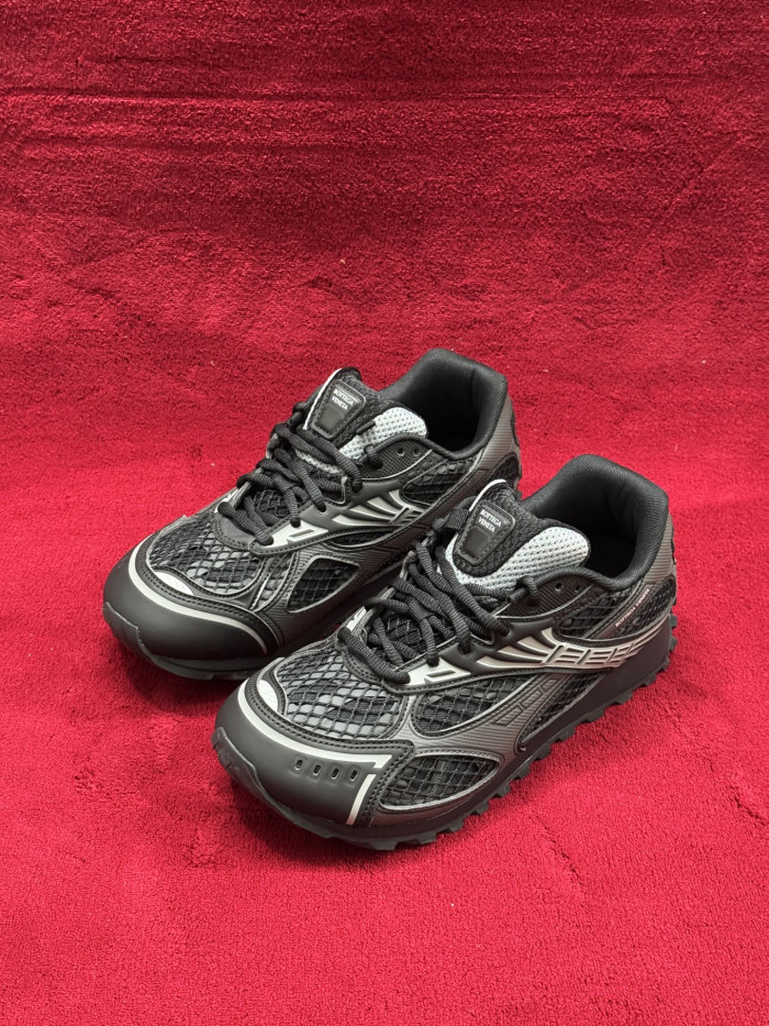 Bottega Veneta Orbit Black bv25488