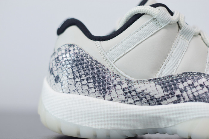 air jordan 11 retro low snake light bone cd6846-002
