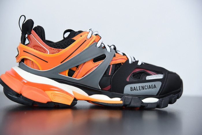 balcia track sneaker