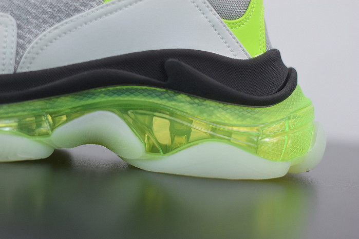 balcia triple s 541624 w2fr1 8297