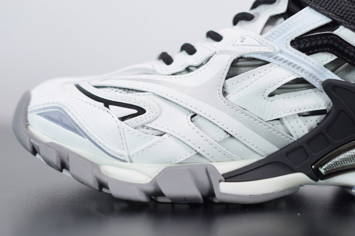 balcia track sneaker 570391 w2gn3 1090