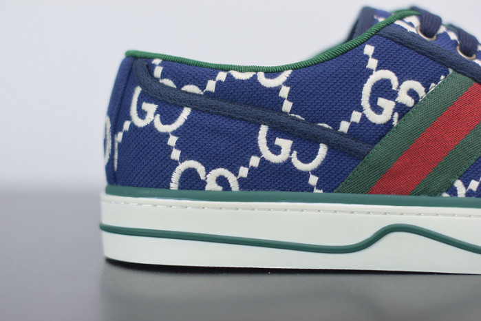 gci low top sneaker g020