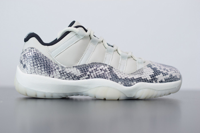 air jordan 11 retro low snake light bone cd6846-002