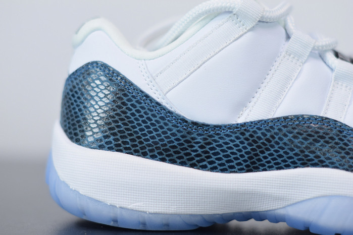 air jordan 11 retro low navy snakeskin cd6846-102