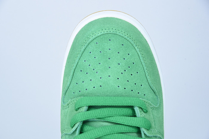 nike sb dunk low pro st. patrick