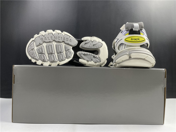 balcia track sneaker