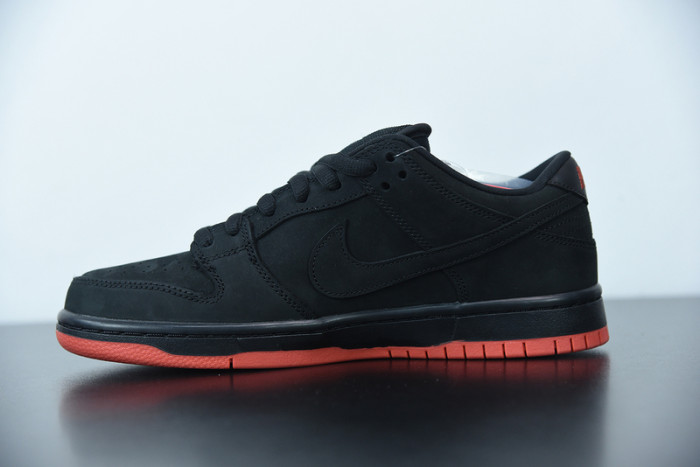 nike sb dunk low black pigeon 883232-008