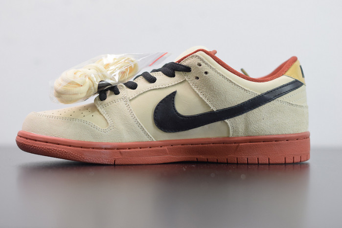 nike sb dunk low pro hennessy bq6817-100